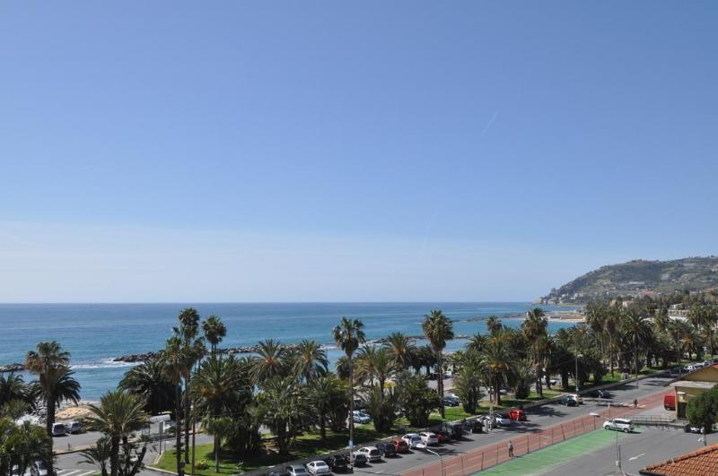 Hotel Sole Mare Sanremo Exterior photo