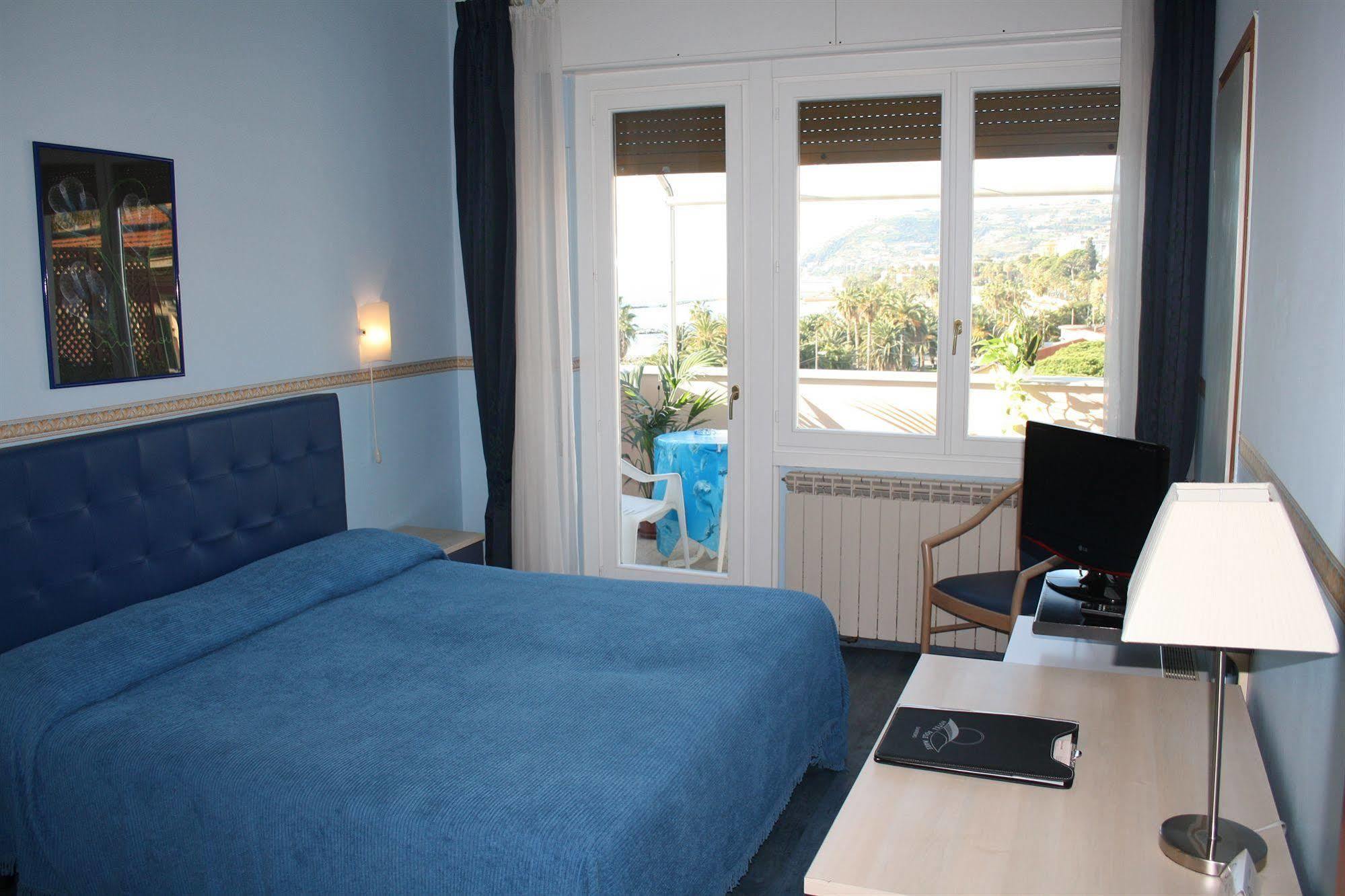 Hotel Sole Mare Sanremo Exterior photo