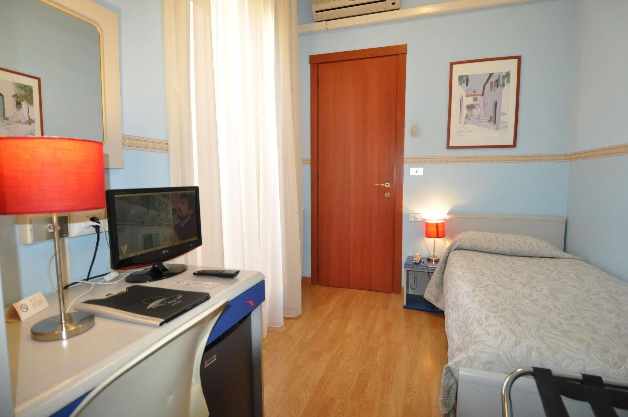 Hotel Sole Mare Sanremo Exterior photo